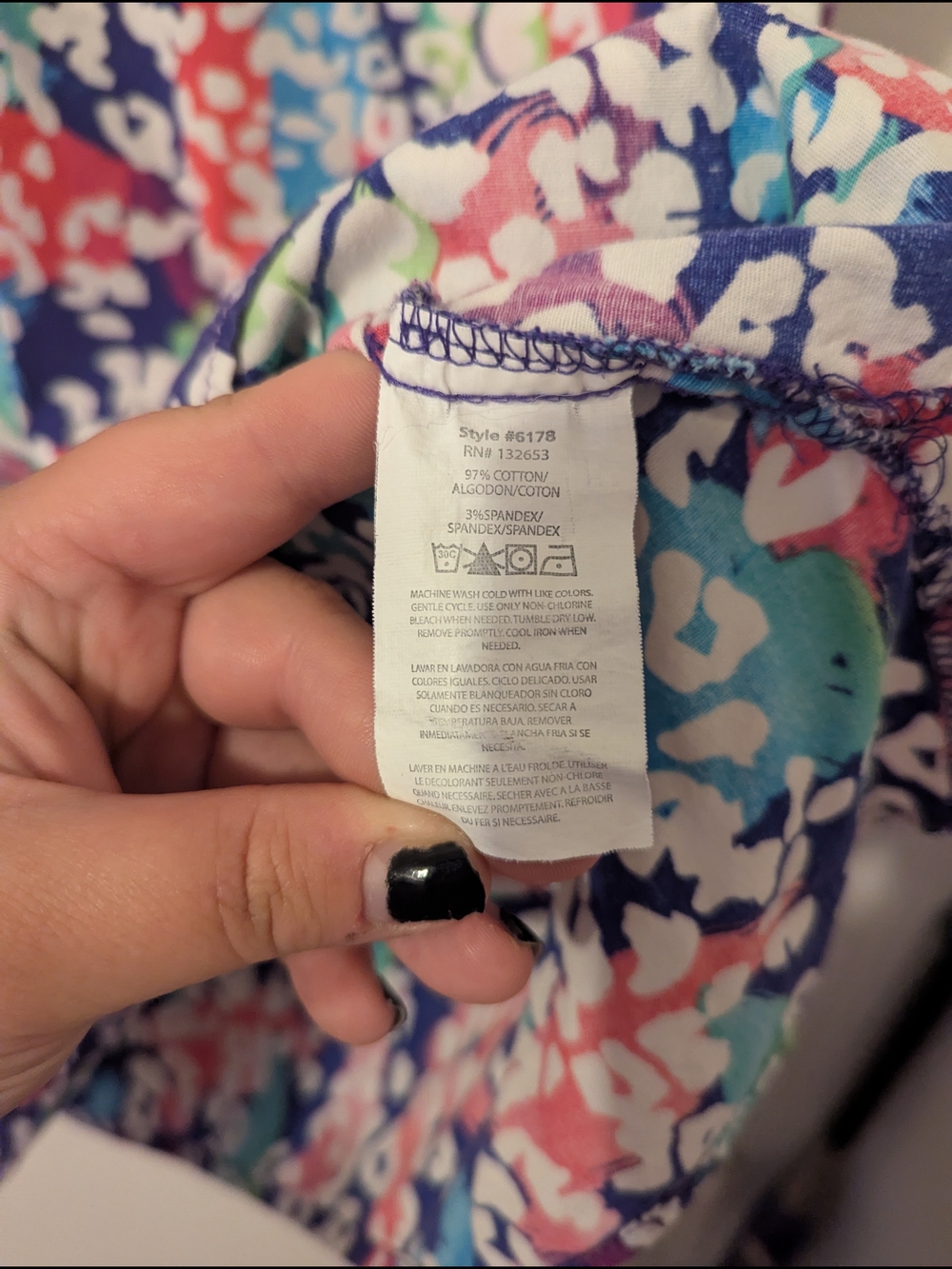 Colorful Leopard Scrub Top - Picture 6 of 7